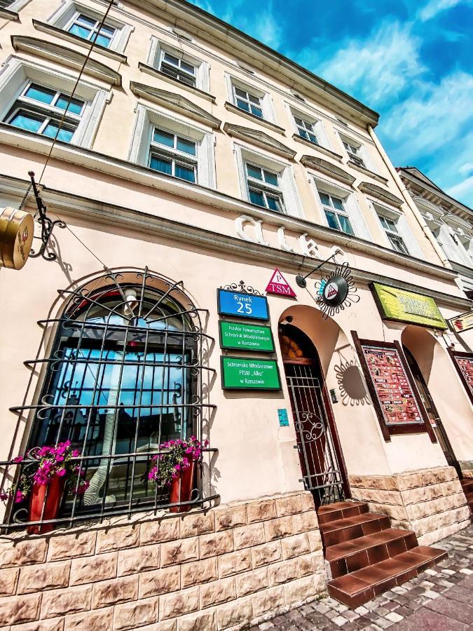 Schronisko Mlodziezowe Ptsm "Alko" Hostel Жешов Екстериор снимка